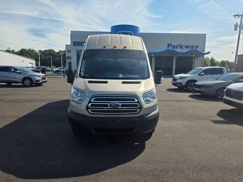 Used 2017 Ford Transit 350 XLT RWD image 8