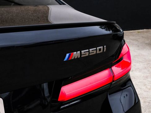 Used 2023 BMW M550i xDrive w/ Executive Package AWD/4WD image 61