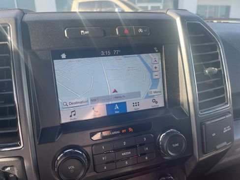 Used 2018 Ford F150 XLT w/ Equipment Group 302A Luxury image 15