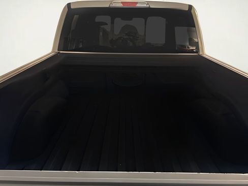 Used 2018 Ford F150 Lariat w/ Trailer Tow Package image 18