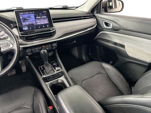 Used 2022 Jeep Compass Latitude w/ Sun and Sound Group AWD/4WD image 24