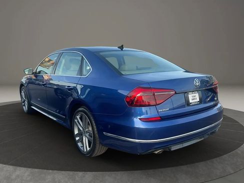 Used 2017 Volkswagen Passat 1.8T R-Line image 6