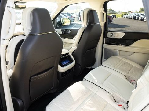 Used 2022 Lincoln Navigator L Black Label AWD/4WD image 47