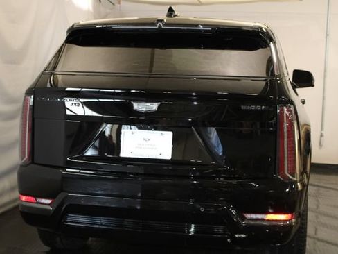 Certified 2025 Cadillac Escalade IQ Sport 2 w/ LPO, ONYX Package AWD/4WD image 6