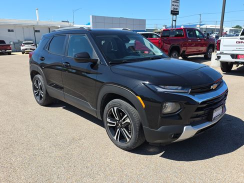 Certified 2023 Chevrolet TrailBlazer LT w/ Convenience Package AWD/4WD image 2