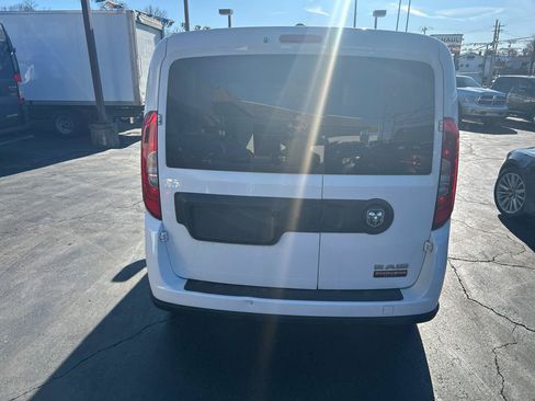 Used 2020 RAM ProMaster City Tradesman SLT w/ Window Group 05 FWD image 5