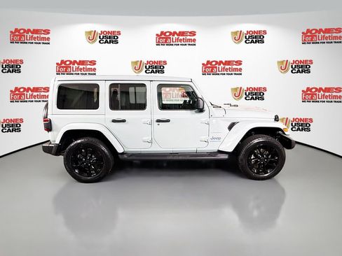 Used 2024 Jeep Wrangler Unlimited Sahara image 16