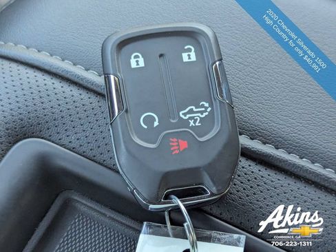 Used 2020 Chevrolet Silverado 1500 High Country w/ Technology Package AWD/4WD image 32