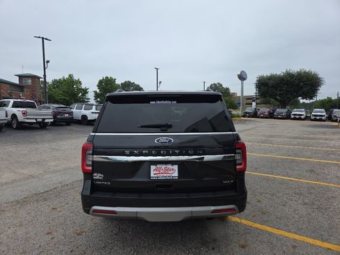 Used 2024 Ford Expedition Max Limited RWD image 10