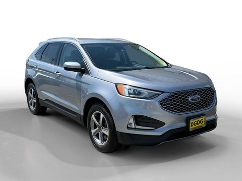 Certified 2024 Ford Edge SEL w/ Convenience Package AWD/4WD image 7