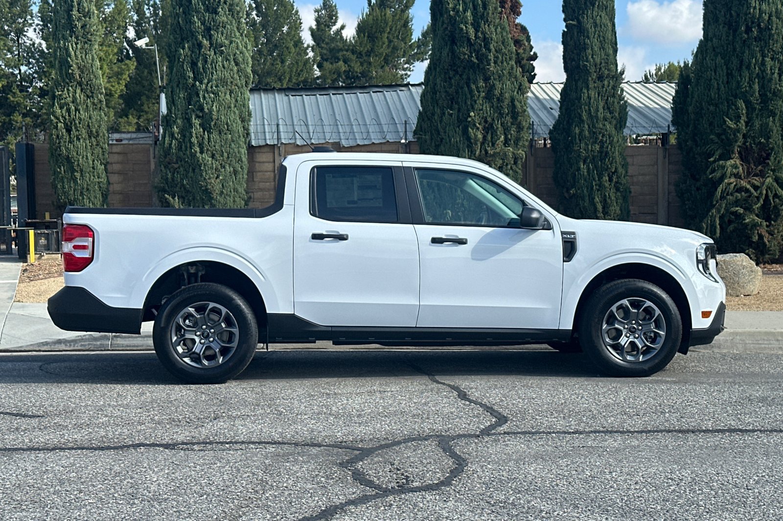 New 2026 Ford Maverick XLT w/ Equipment Group 301A AWD/4WD image 3