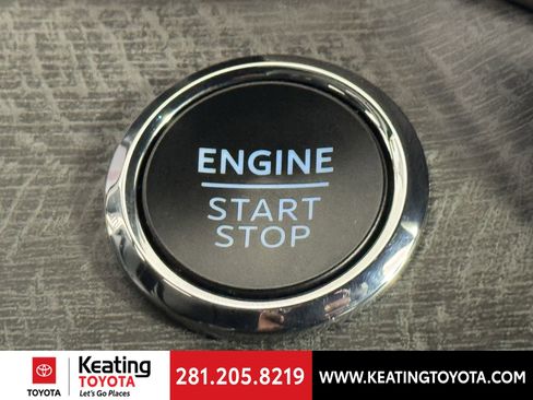 Used 2025 Ford Explorer Platinum w/ LUX Leather Package image 30