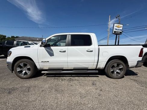 Used 2023 RAM 1500 Laramie AWD/4WD image 4