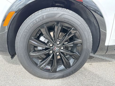 Used 2025 Buick Envista Sport Touring FWD image 18