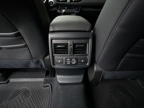 New 2026 Subaru Outback Limited XT w/ Premium/Limited Package 2 AWD/4WD image 18