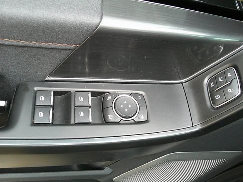 Used 2022 Ford F150 Raptor w/ Equipment Group 801A High image 40