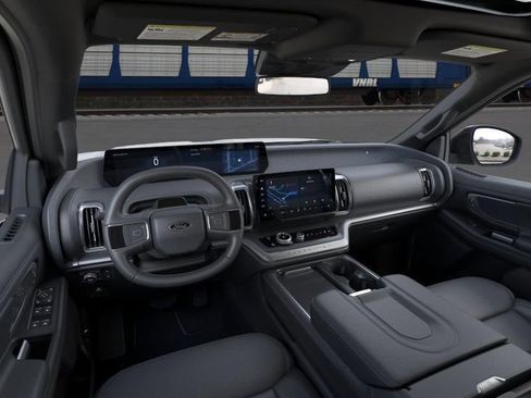New 2026 Ford Expedition Platinum AWD/4WD image 9