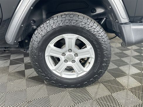 Used 2022 Jeep Wrangler Sport S image 34