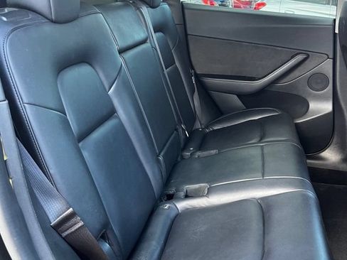 Used 2021 Tesla Model Y AWD image 19