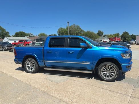 Used 2022 RAM 1500 Laramie w/ Sport Appearance Package AWD/4WD image 5