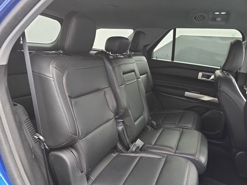 Used 2022 Ford Explorer XLT w/ Equipment Group 202A image 47