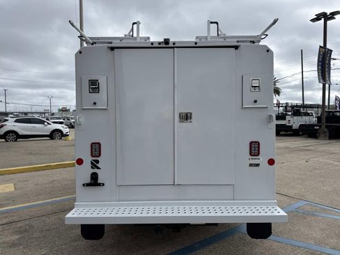 New 2026 Ford Transit 350 w/ Interior Upgrade Package image 8