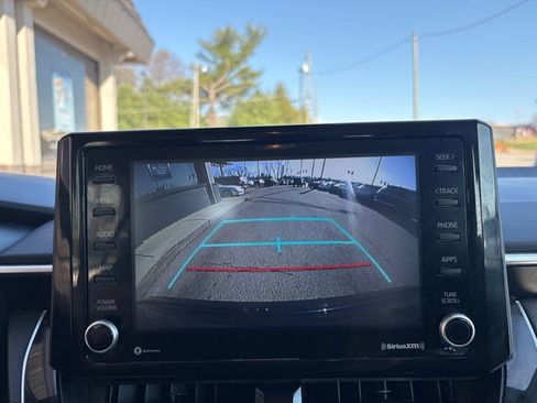 Used 2022 Toyota Corolla LE image 30