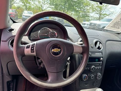 Used 2011 Chevrolet HHR LT FWD image 11