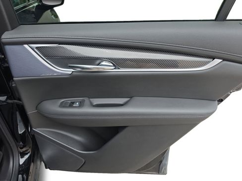 Used 2025 Cadillac XT6 Sport w/ LPO, Floor Liner Package AWD/4WD image 25