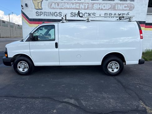 Used 2018 Chevrolet Express 2500 w/ Safety Package RWD image 4
