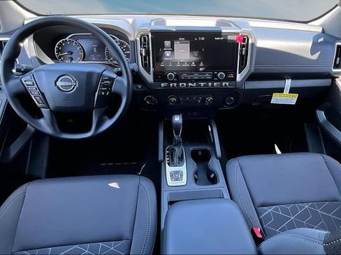 New 2026 Nissan Frontier SV AWD/4WD image 5