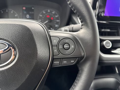 Used 2025 Toyota Corolla SE image 23