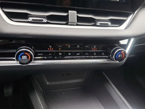 New 2026 Chevrolet Equinox LT w/ Convenience Package II image 15