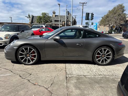Used 2013 Porsche 911 Carrera S RWD image 5