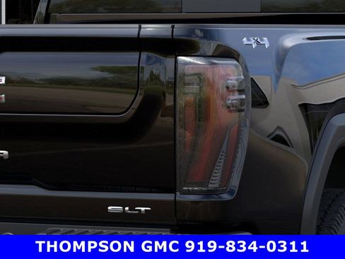 New 2025 GMC Sierra 2500 SLT w/ SLT Convenience Package image 11