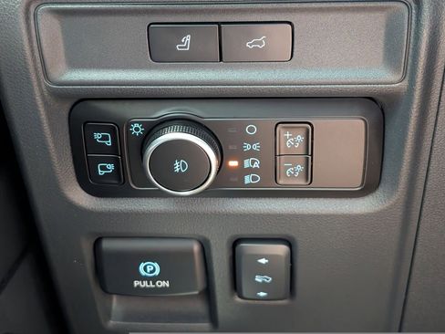 Used 2023 Ford Expedition Platinum AWD/4WD image 28