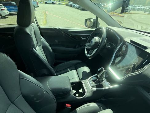 Used 2023 Subaru Outback Limited image 6