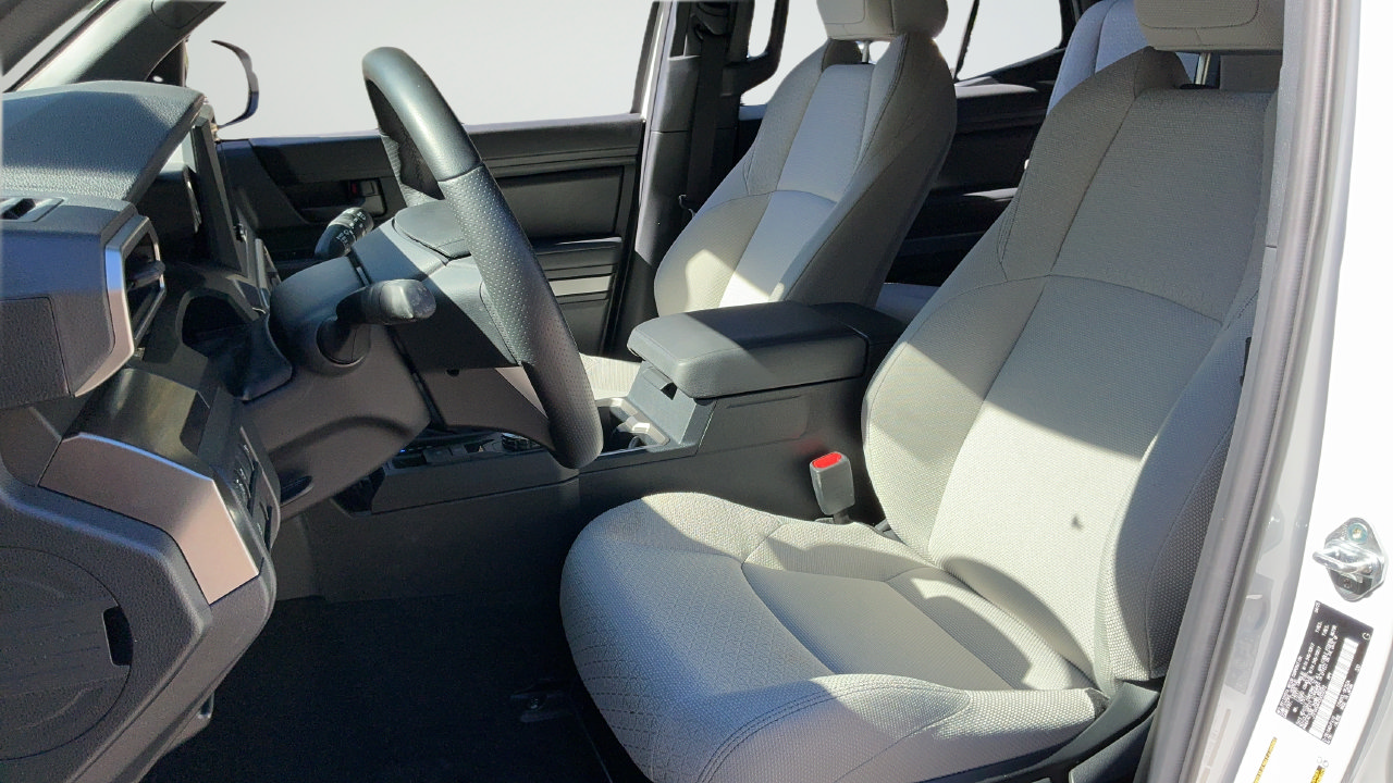 Used 2025 Toyota 4Runner SR5 RWD image 17