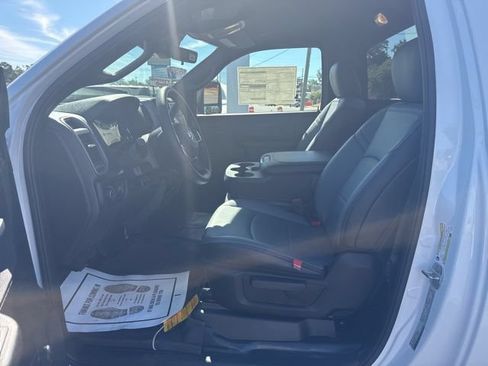 New 2026 RAM 2500 Tradesman w/ Chrome Appearance Group AWD/4WD image 12