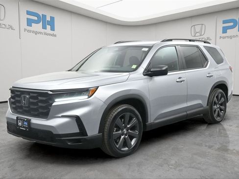 Certified 2025 Honda Pilot Sport image 1