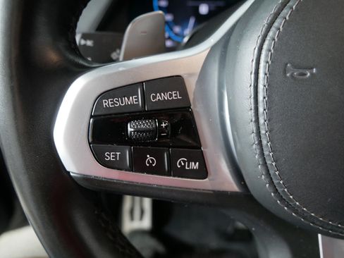 Used 2020 BMW X7 M50i w/ Dynamic Handling Package AWD/4WD image 27