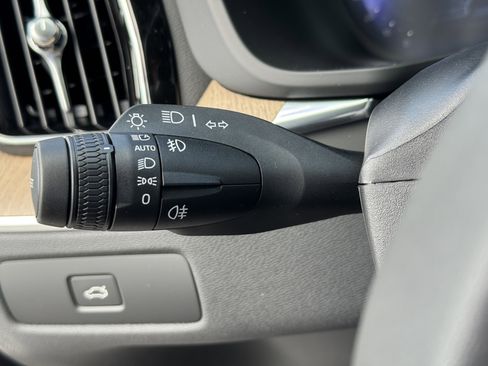 New 2026 Volvo XC60 B5 Core w/ Protection Package image 30