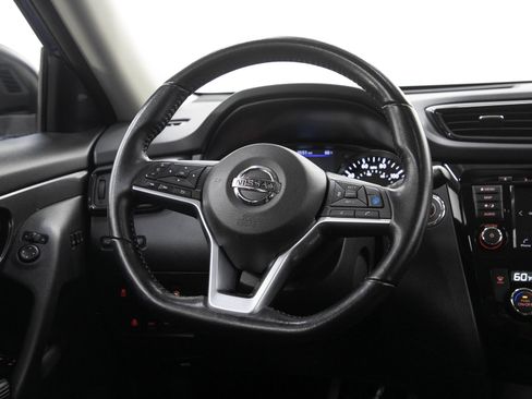 Used 2020 Nissan Rogue SV w/ Premium Package AWD/4WD image 17