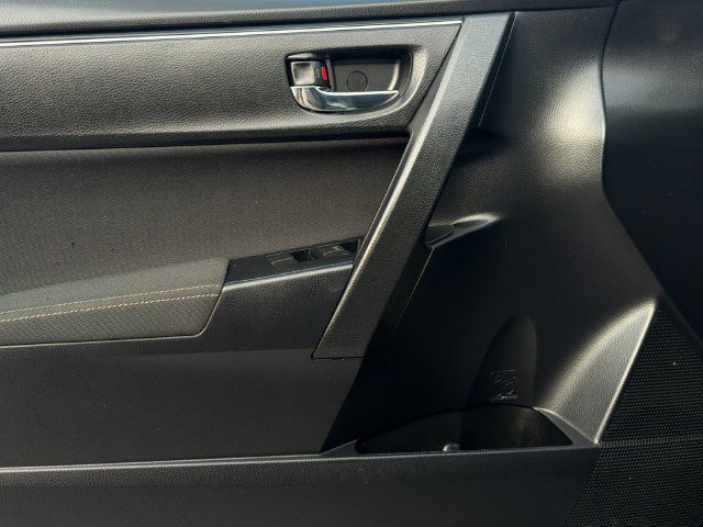 Used 2017 Toyota Corolla LE FWD image 12
