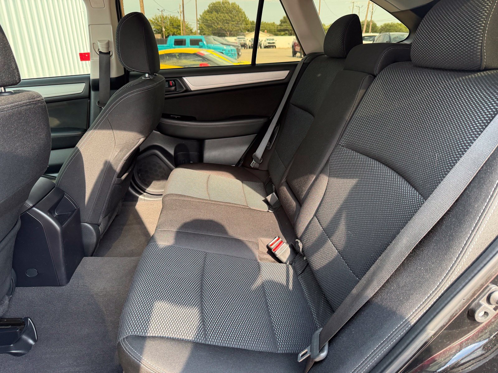 Used 2018 Subaru Outback 2.5i AWD/4WD image 23