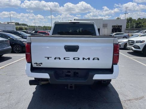 Used 2024 Toyota Tacoma TRD Sport w/ TRD Sport Premium Package AWD/4WD image 7