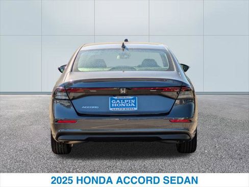 Used 2025 Honda Accord LX image 8