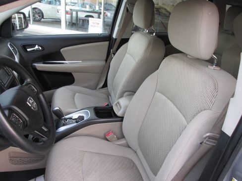 Used 2015 Dodge Journey SXT w/ Flexible Seating Group FWD image 42