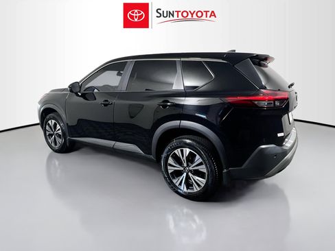 Used 2023 Nissan Rogue SV FWD image 6