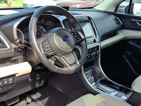 Used 2021 Subaru Ascent Premium w/ Convenience Package image 16